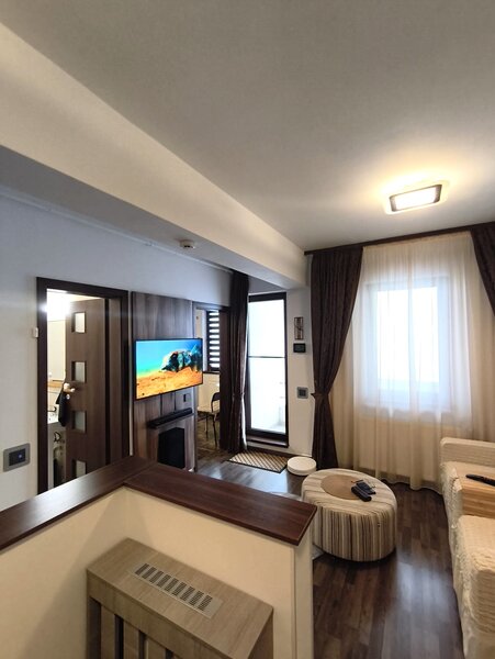 Rahova, Salaj, studio, parcare inclusa, 400 EUR.